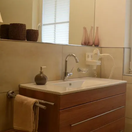Apartment Verdi 1 *